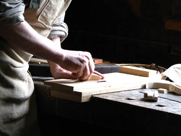 Ofrecemos un servicio de <strong>carpinterÃ­a  de madera y ebanisterÃ­a en TorrejÃ³n de Ardoz</strong> adaptado a las necesidades del <strong>cliente</strong>.